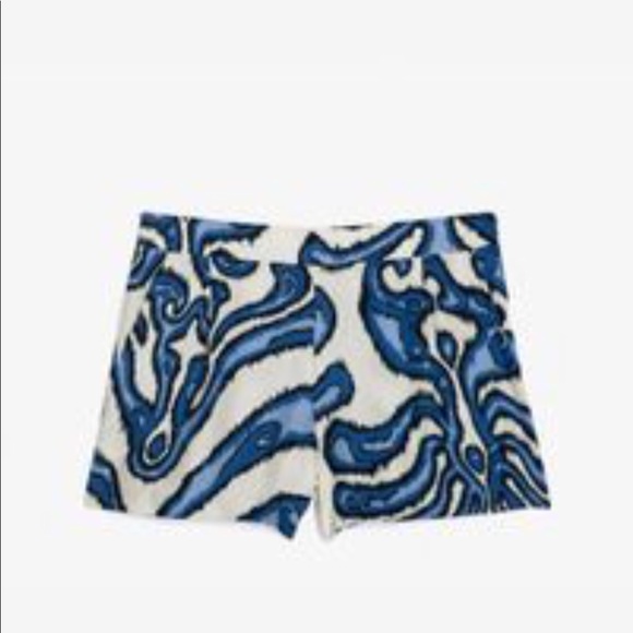 Juliette Jake 100% Silk White & Blue Print Shorts - Picture 1 of 5